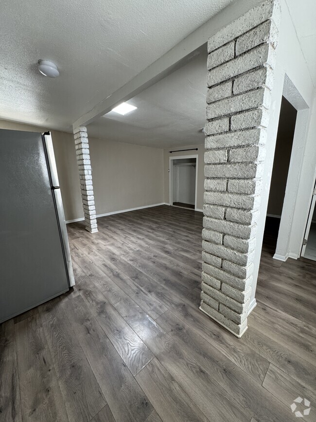 Building Photo - 84691 Bagdad Ave Unit #3 Rental
