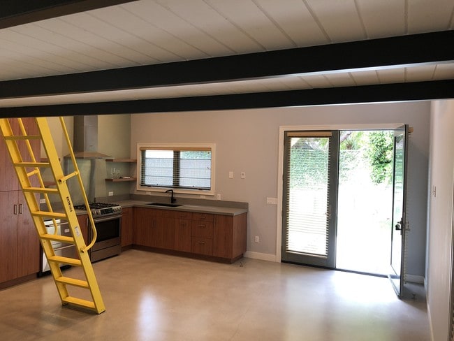 Photo - 4217 McFarlane Ave