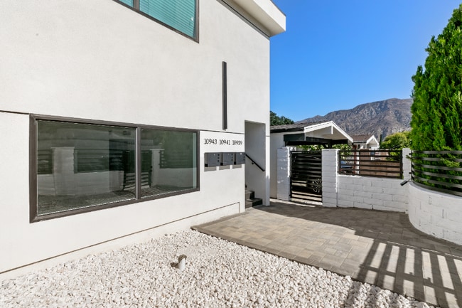 Photo - 10941 Christine Way