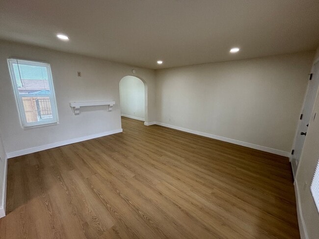 Photo - 24339 Myers Ave