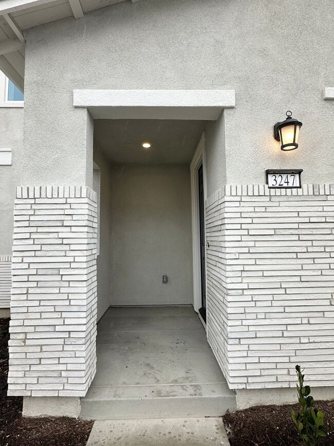 Photo - Brand-New Modern Home in Ontario – Solar Included!