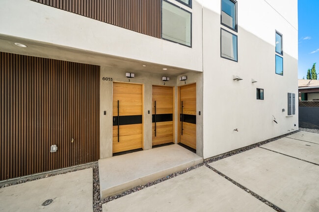 Photo - 6049 Craner Ave