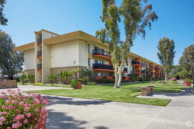 Photo - Crystal View Apartments