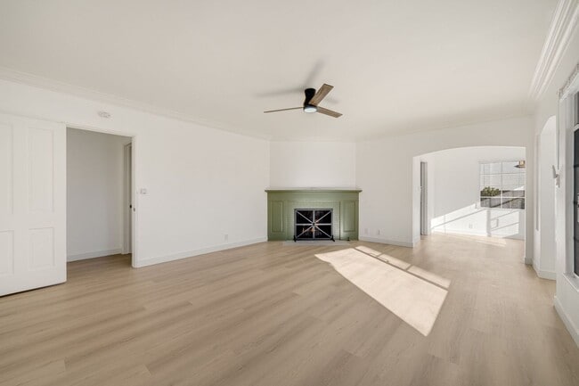 Photo - 35-35 Kennebec Ave Unit 33 Kennebec Ave