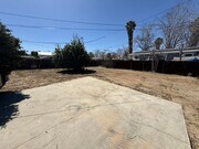 Photo - 3 Bedroom 1 Bath in Eat Hemet!