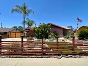 Photo - Spacious 3 bed, 1.5 bath Front House in Az...