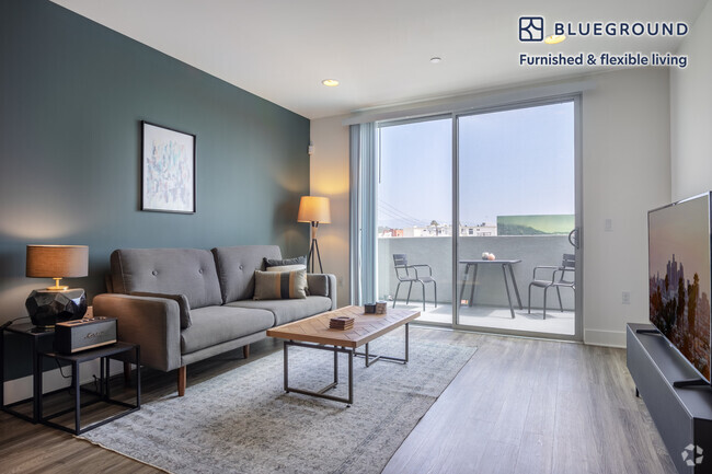 Building Photo - 10473 Santa Monica Blvd Rental