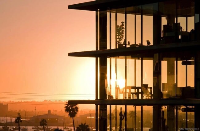 Photo - 750 W Fir St Unit PH