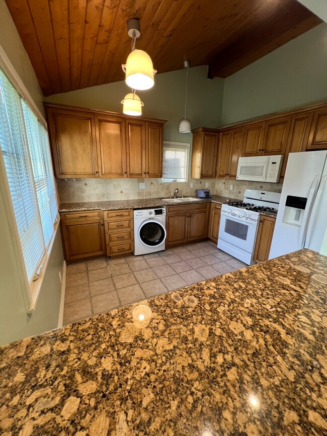 Photo - 23211 Mariano St Unit Guesthouse