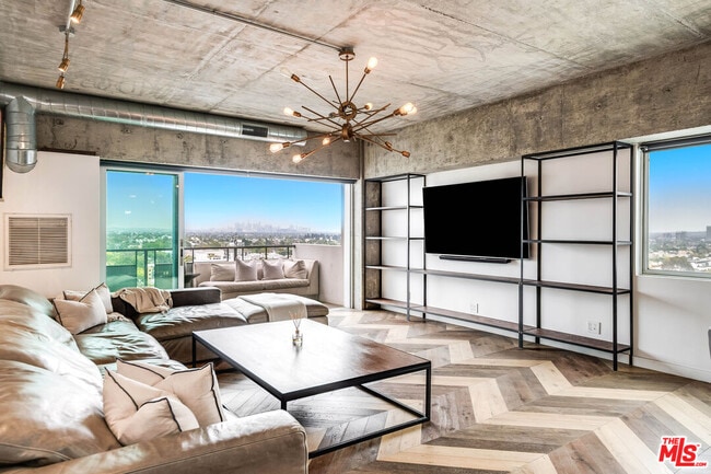 Building Photo - 1155 N La Cienega Blvd Unit 706