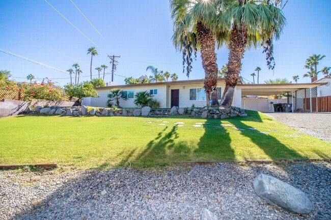 Building Photo - Spacious 2-Bedroom Home with Private Pool & Office In the Cove!