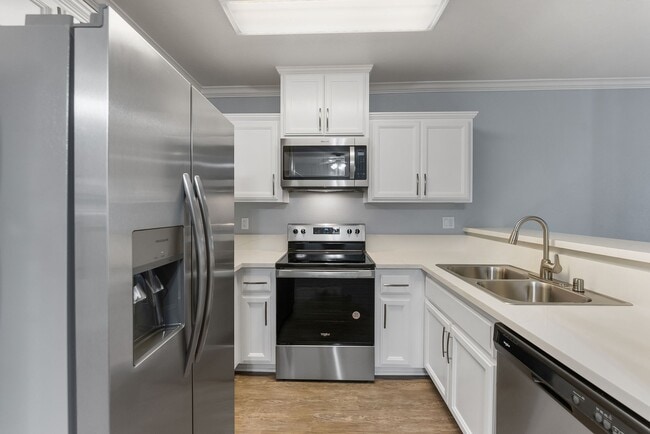 Summer Crest Apartments - Summer Crest Apartments