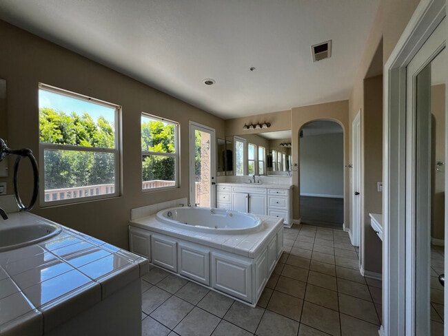 Photo - 12124 Scenic View Terrace House