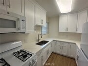 Photo - 1808 Oakwood Ave Unit 8