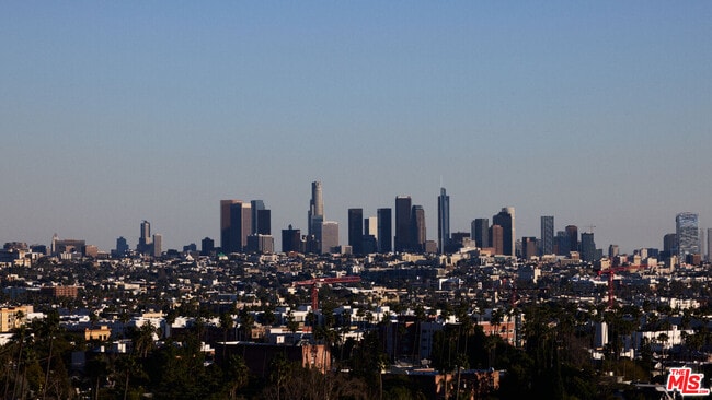 Photo - 2309 Hollyridge Dr