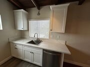 Kitchen - 2450 Beverley Ave Apartments Unit 2
