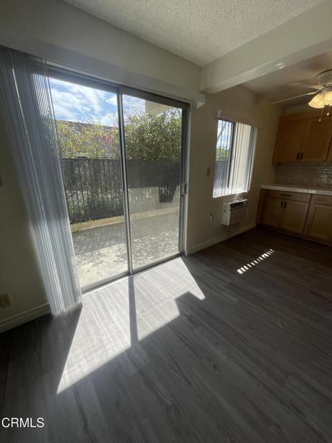 Photo - 2707 Montrose Ave Unit 3