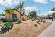 Photo - 1100 N Isabel St House