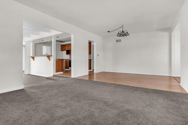 Photo - 6120 E Walton St