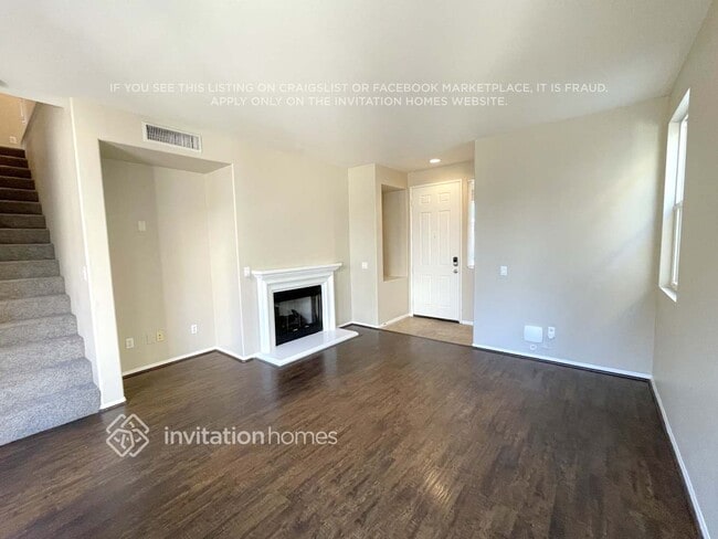 Photo - 1052 E Agate Ct