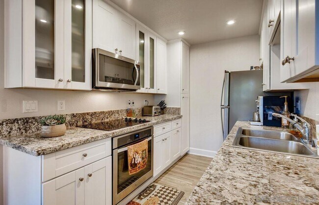 Photo - 8520 Via Mallorca Unit F