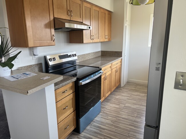 Building Photo - 10789 OHIO Ave Unit 4