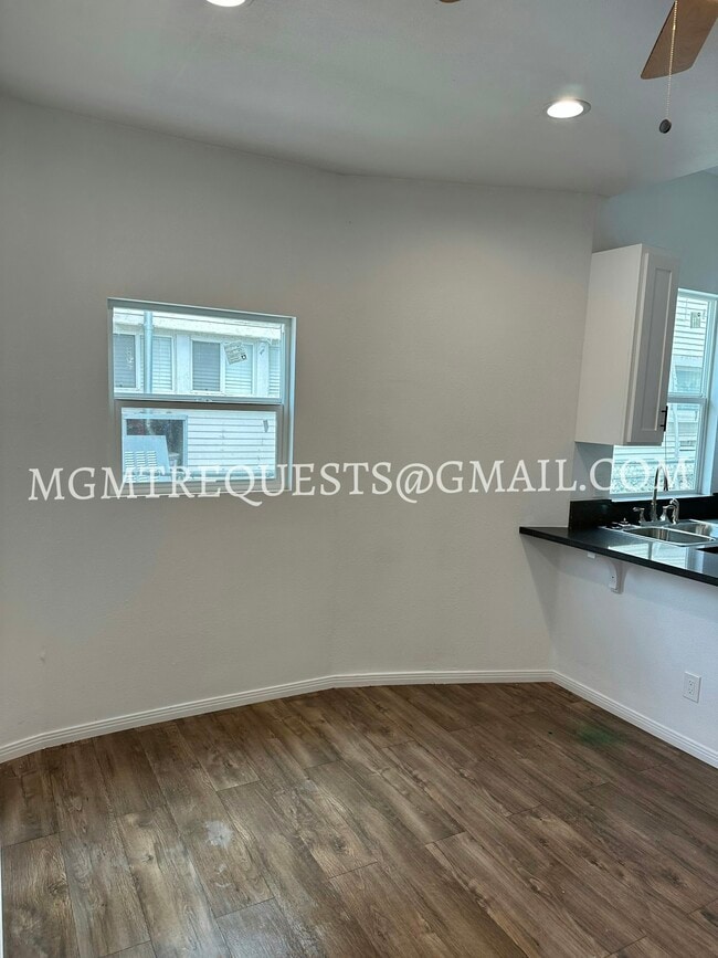 Photo - 555 N La Cadena Dr Unit 5