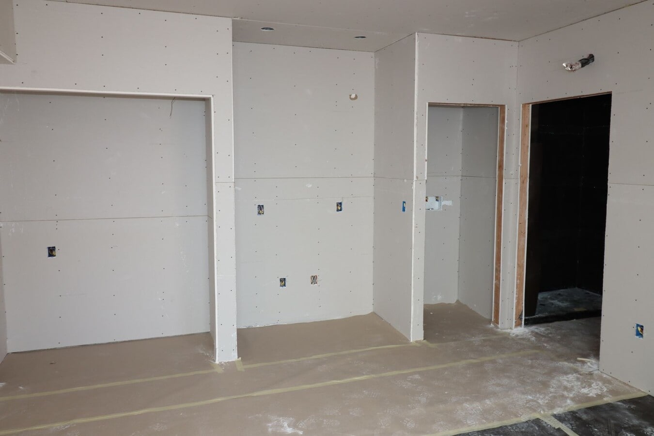 Photo - 682 N Cambridge St