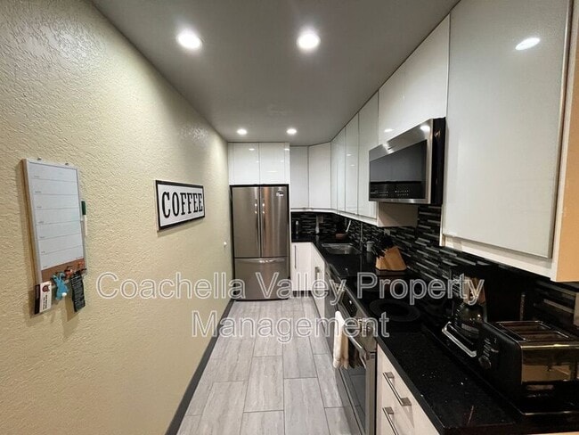 Photo - 2821 Los Felices Cir W