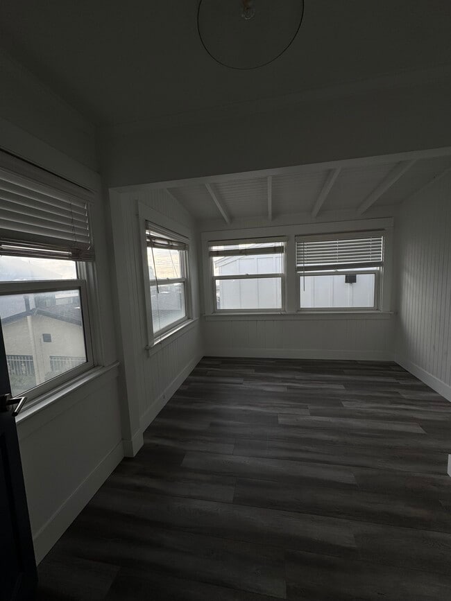 Photo - 1653 Bayview Dr Unit 1653