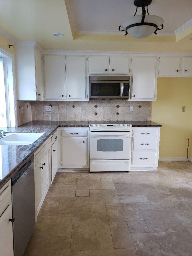 Photo - Westminster - Lovely 4 Bedroom 2.5 Bath House for Lease