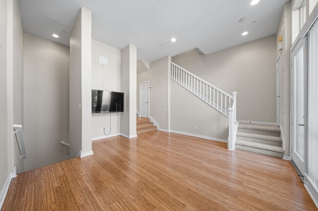 Photo - 5509 W 149th Pl