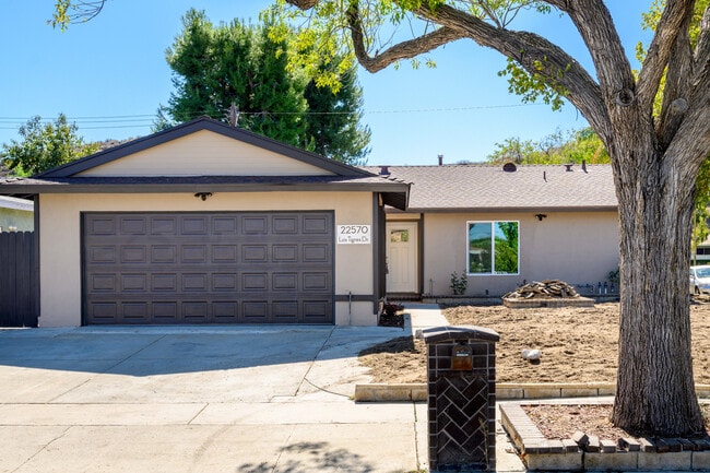 Photo - 22570 Los Tigres Dr