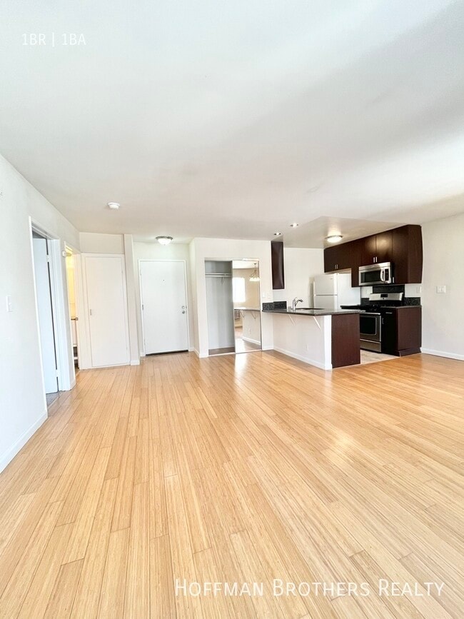 Photo - 860 S Ardmore Ave Unit 103