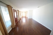 Photo - 11252 Delano St