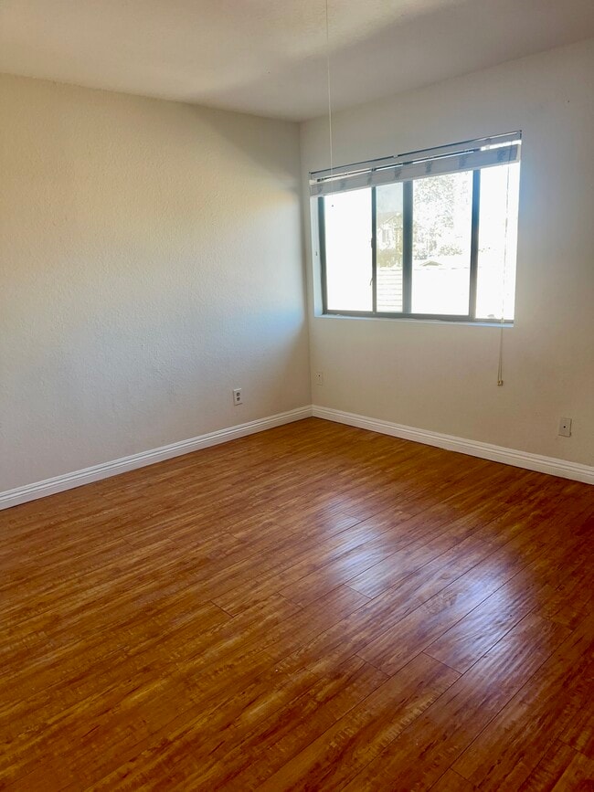 Photo - 10968 Buckingham Way