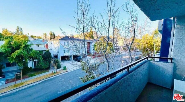 Photo - 10982 Roebling Ave Unit 466