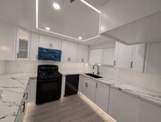 Photo - 2905 Montrose Ave Unit 410