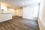 Photo - 5302 Colodny Ave Apartments
