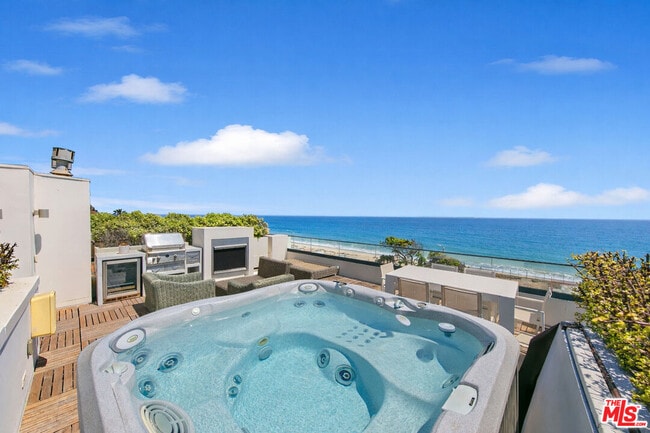 Photo - 22065 Pacific Coast Hwy Unit 1