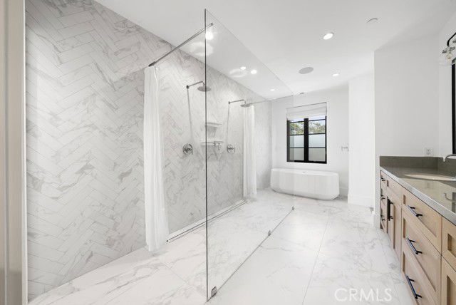 Photo - 616 Acacia Ave