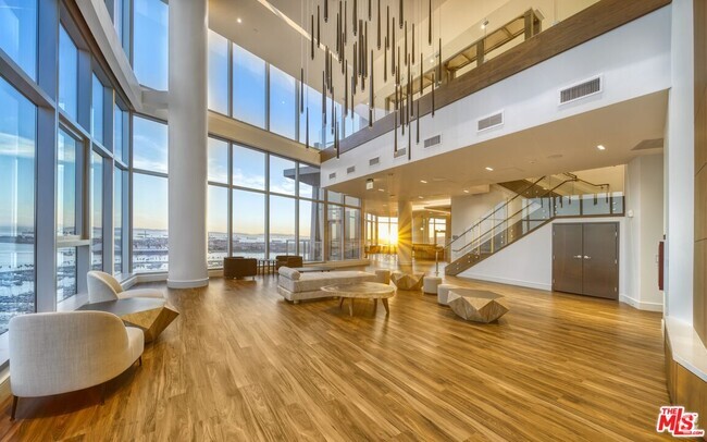 Building Photo - 777 E Ocean Blvd Rental