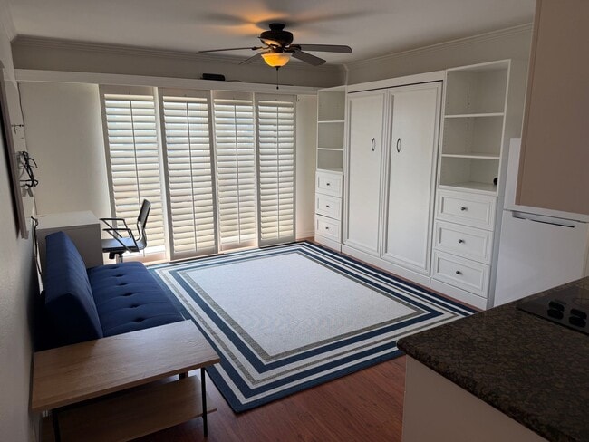 Photo - 1021 Scott St