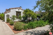 Photo - 1122 S La Peer Dr House