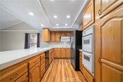 Photo - 1860 Olivewood St