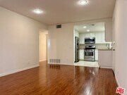Photo - 1348 E Hillcrest Dr Condo