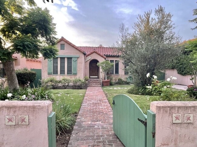 Photo - 10551 Troon Ave