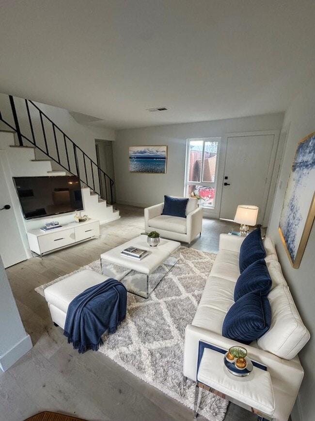 Building Photo - 10573 Torrington Cir