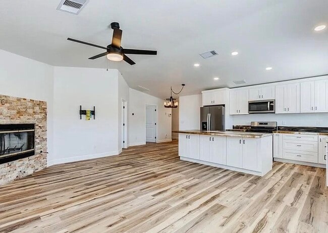 Photo - 6548 Quail Spring Ave