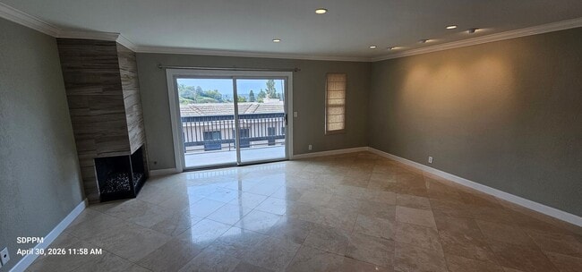 Photo - SAN DIEGO / BAY HO - Remodeled Nice 2 Bedroom & 2.5 Bath Townhouse.  AVAILABLE NOW!